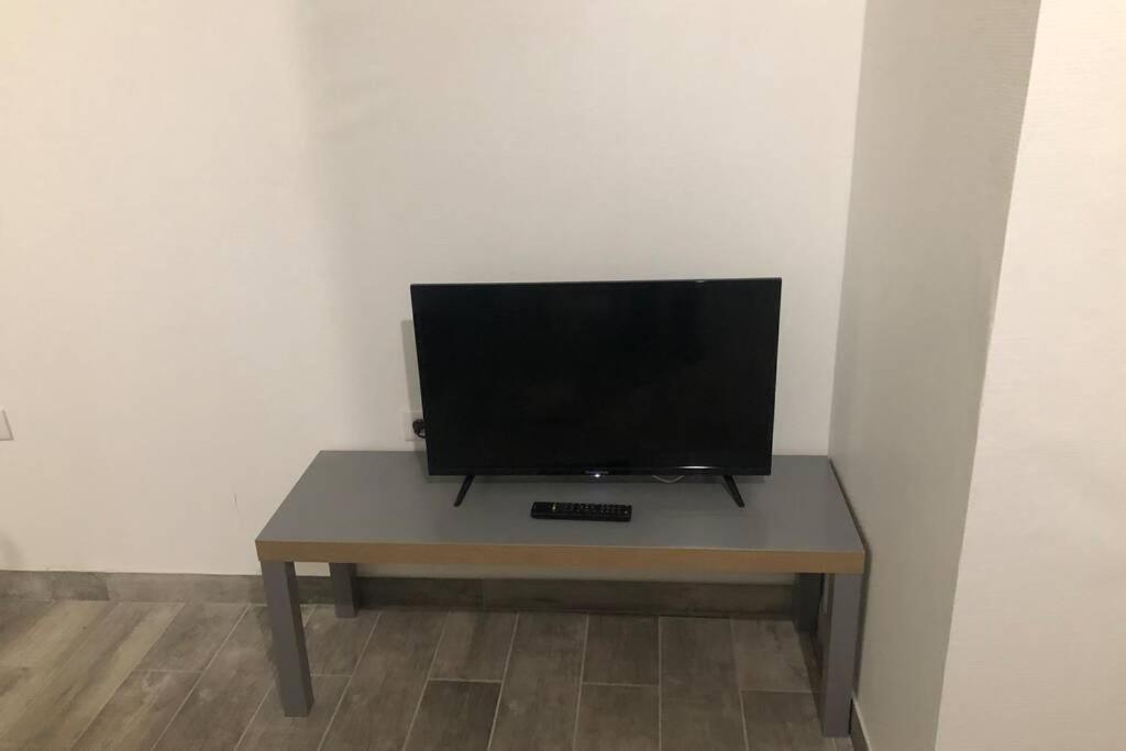 F2 Au Pied Du Chateau Et A 15Min De Center Parc 圣欧班堡 外观 照片